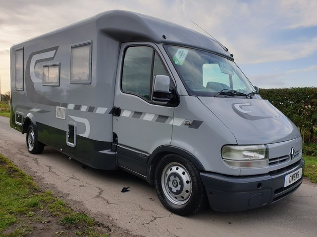 View our RENAULT MASTER