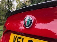 USED 2018 18 ALFA ROMEO GIULIA 2.0 TB VELOCE 4d AUTO 300 BHP LOW MILEAGE VELOCEFOGLIO