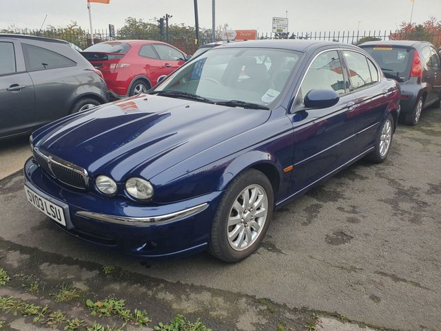 2003 03 Jaguar X-Type 2.5 V6 SE 4d AUTO 195 BHP 4x4 LOW MILES