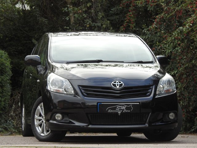 2010 60 Toyota Verso 2.0 TR D-4D 5d 125 BHP