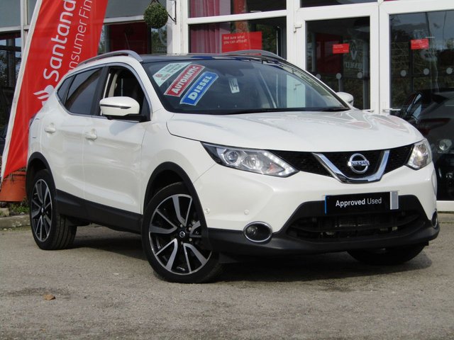 2015 65 Nissan Qashqai 1.6 DCI TEKNA XTRONIC 5d AUTO 128 BHP