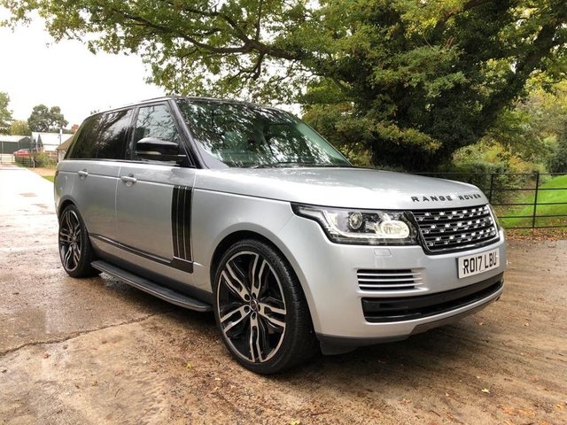 2017 17 Land Rover Range Rover 3.0 TDV6 VOGUE 5d 255 BHP