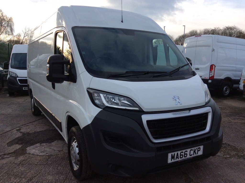 View our PEUGEOT BOXER