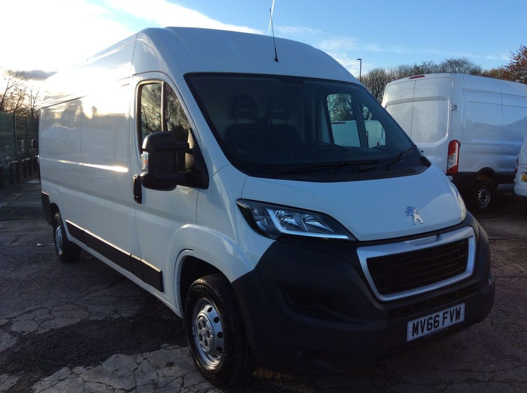 View our PEUGEOT BOXER