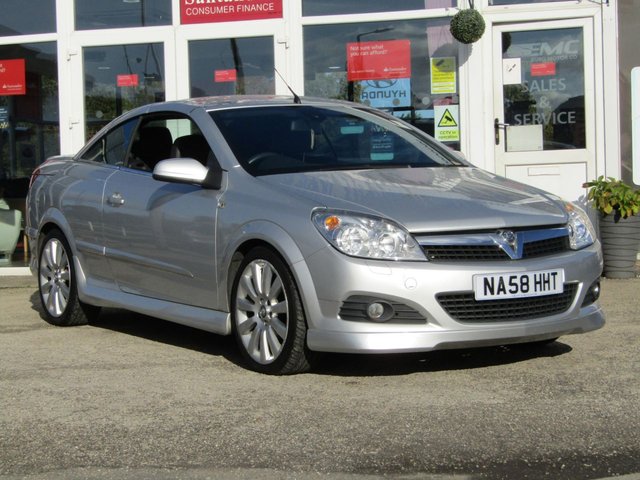 2008 58 Vauxhall Astra 1.8 TWIN TOP EXCLUSIV BLACK 2d 140 BHP