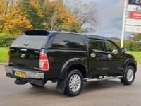 USED 2015 15 TOYOTA HI-LUX 3.0 INVINCIBLE 4X4 D-4D DCB AUTO 169 BHP FULL SERVICE HISTORY ** NO VAT ***