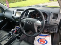 USED 2015 15 TOYOTA HI-LUX 3.0 INVINCIBLE 4X4 D-4D DCB AUTO 169 BHP FULL SERVICE HISTORY ** NO VAT ***