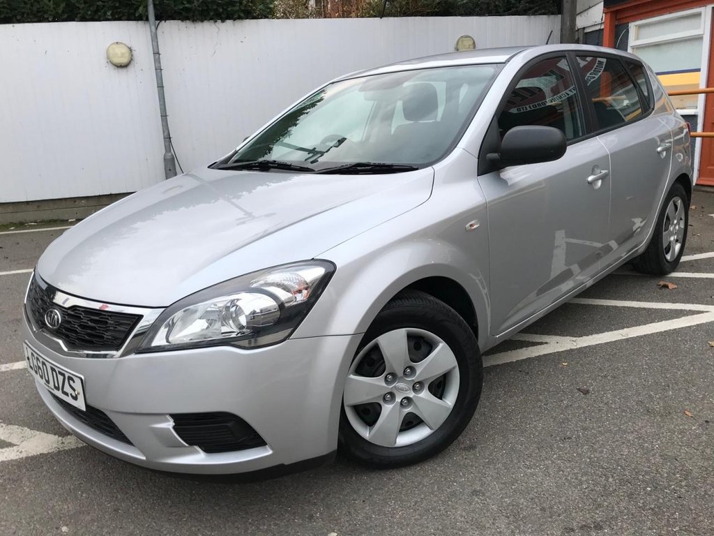 View our KIA CEED