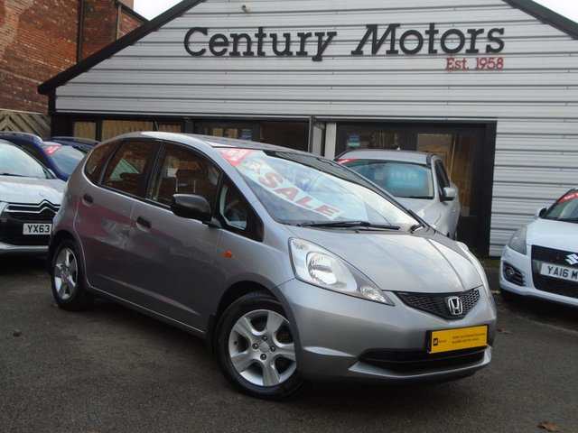 2009 09 Honda Jazz 1.2 I-VTEC SE 5d + ALLOYS + A/C