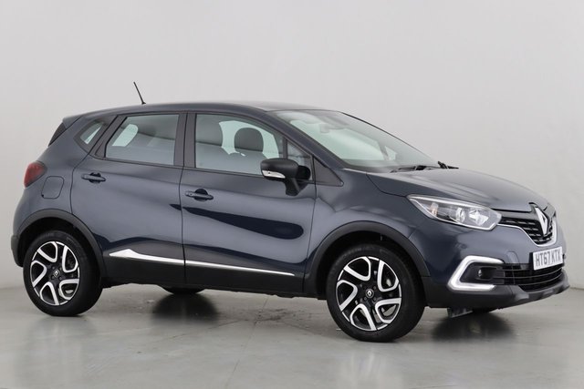 View our RENAULT CAPTUR