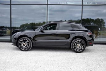 2019 PORSCHE MACAN