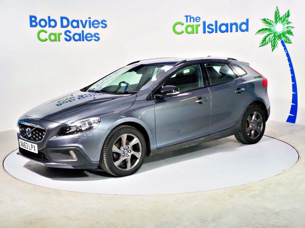 View our VOLVO V40