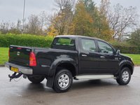 USED 2009 09 TOYOTA HI-LUX 3.0 4X4 D-4D D/C 169 BHP ** NO VAT ** NO VAT +   LOW MILES
