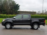 USED 2009 09 TOYOTA HI-LUX 3.0 4X4 D-4D D/C 169 BHP ** NO VAT ** NO VAT +   LOW MILES