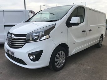 2017 VAUXHALL VIVARO