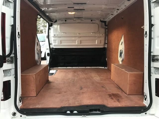 View our VAUXHALL VIVARO