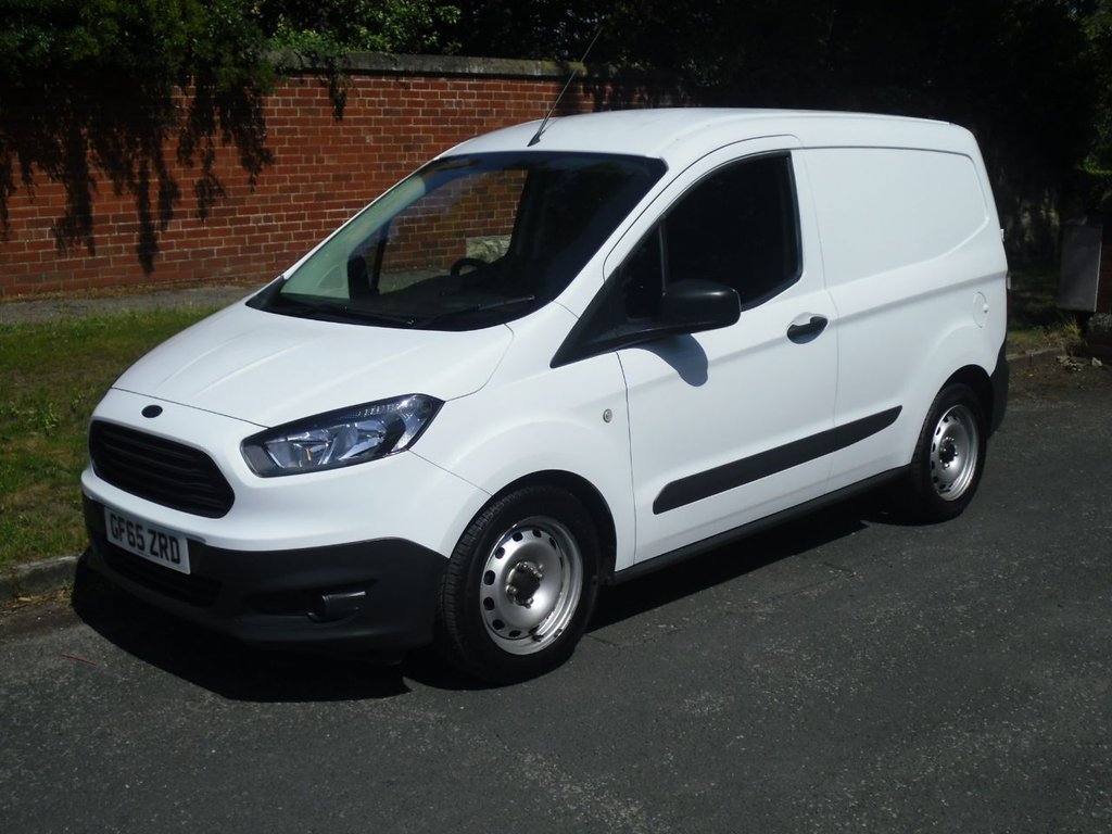 View our FORD TRANSIT COURIER
