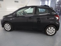 USED 2014 64 PEUGEOT 108 1.0 ACTIVE TOP 5d 68 BHP RETRACTABLE FULL LENGTH ROOF. NO COST ON TAX. LOW MILEAGE & GREAT SERVICE HISTORY & 12 MONTHS MOT WITH SALE OF CAR