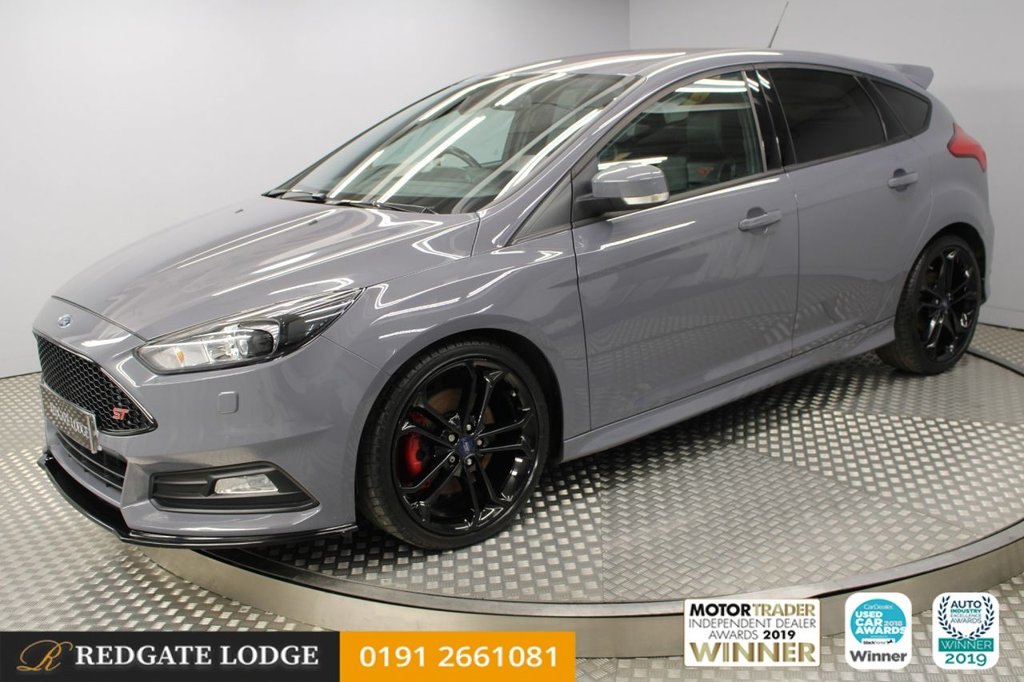 View our FORD FOCUS