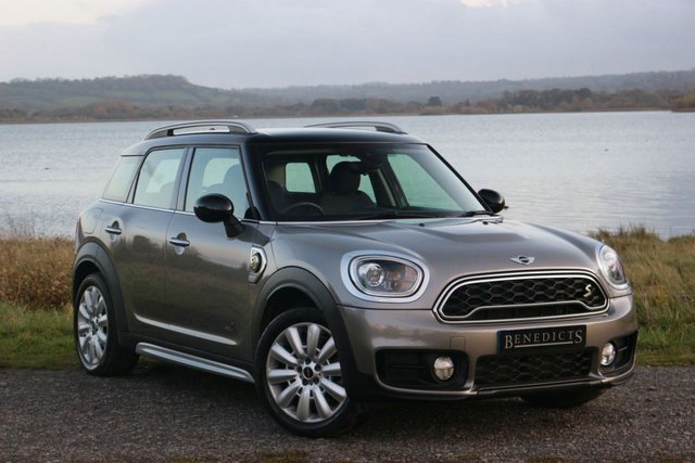 2017 67 MINI Countryman 1.5 COOPER S E ALL4 5d 222 BHP