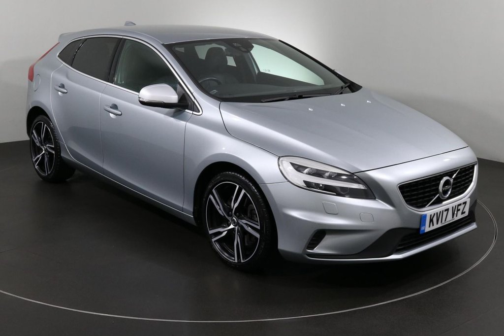 View our VOLVO V40