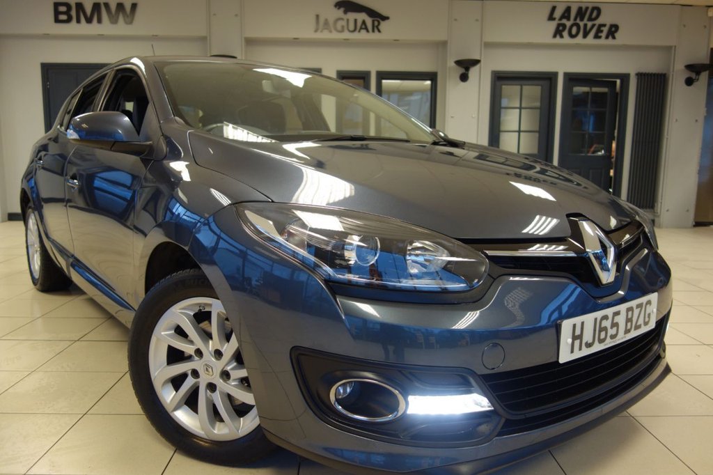 View our RENAULT MEGANE