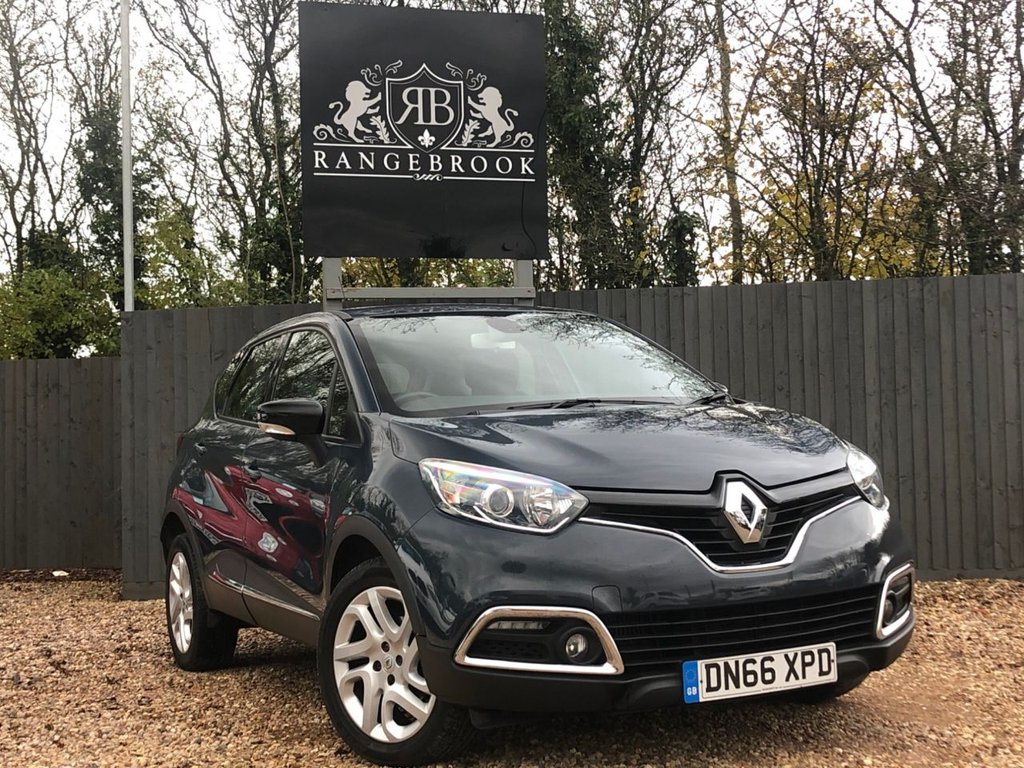 View our RENAULT CAPTUR
