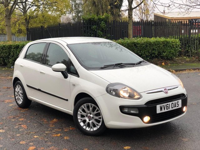 2012 61 Fiat Punto Evo 1.2 MYLIFE 5d 68 BHP