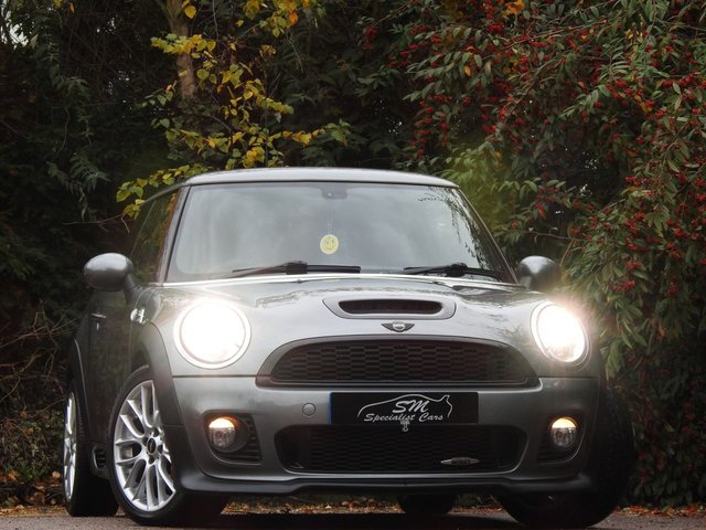 2009 59 MINI Hatch John Cooper Works 1.6 JOHN COOPER WORKS 3d 208 BHP