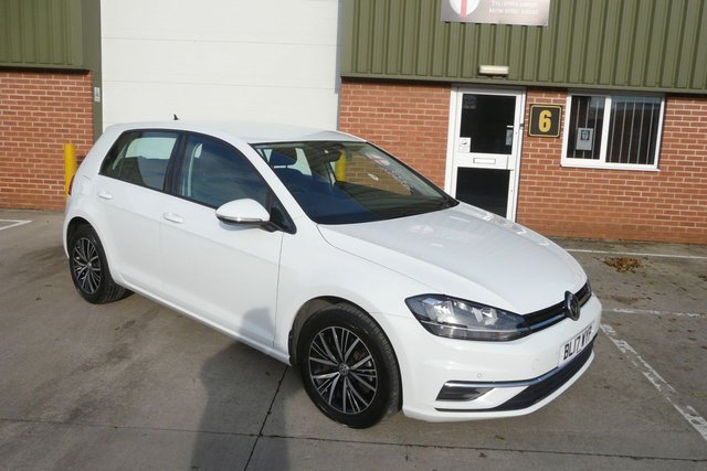 2017 17 Volkswagen Golf 1.6 SE NAVIGATION TDI BLUEMOTION TECHNOLOGY 5d 114 BHP