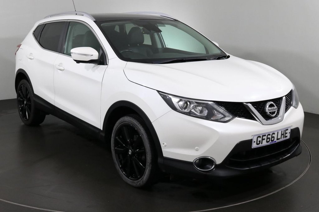 View our NISSAN QASHQAI