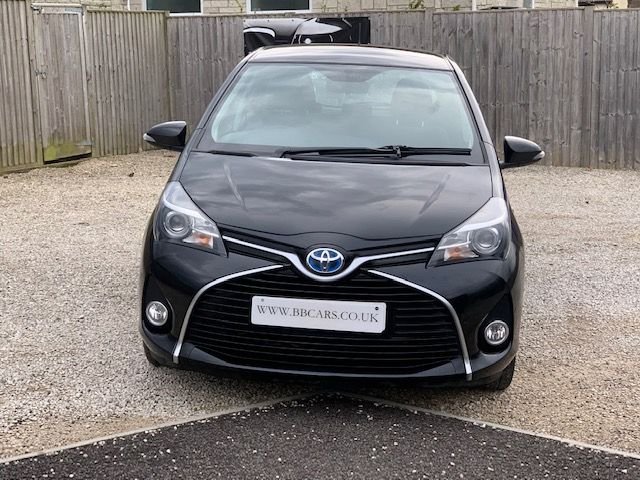 2015 15 Toyota Yaris 1.5 HYBRID ICON 5 Dr 75 BHP