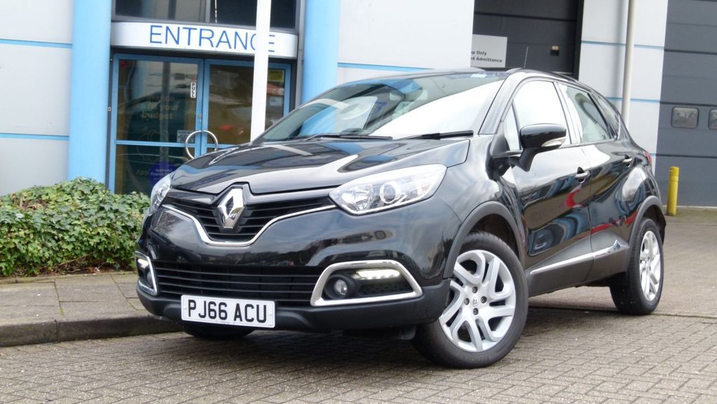View our RENAULT CAPTUR