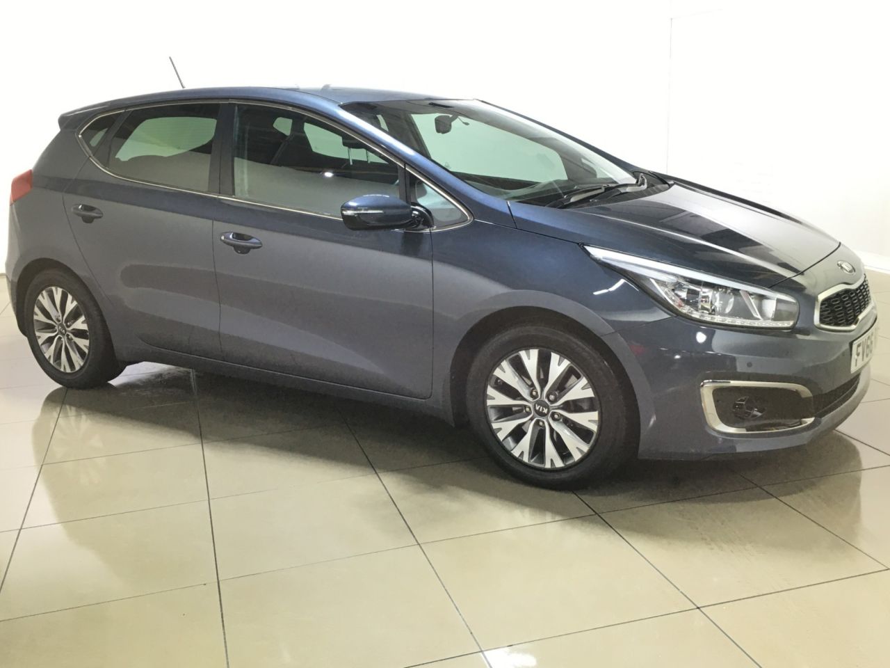 View our KIA CEED