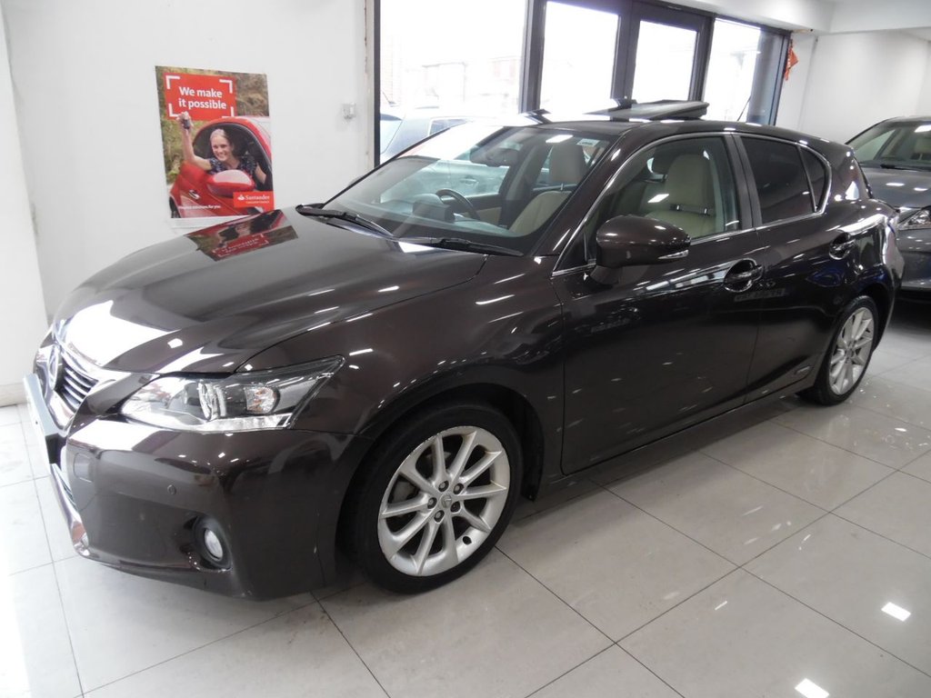 View our LEXUS CT