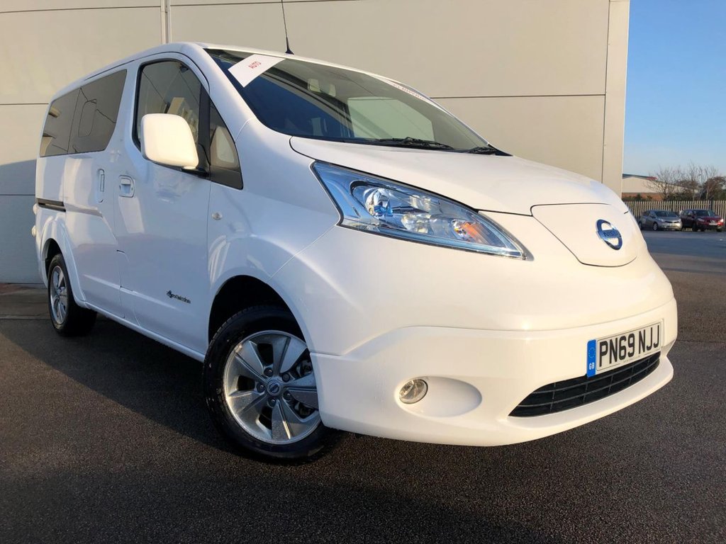 View our NISSAN eNV200 EVALIA
