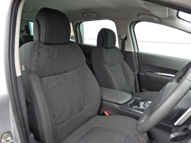 View our PEUGEOT 3008