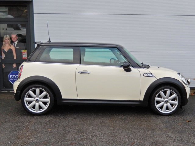 View our MINI HATCH COOPER