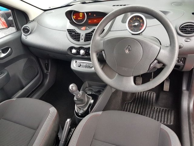 View our RENAULT TWINGO