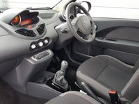 USED 2013 62 RENAULT TWINGO 1.1 DYNAMIQUE 3d 75 BHP LOW MILEAGE