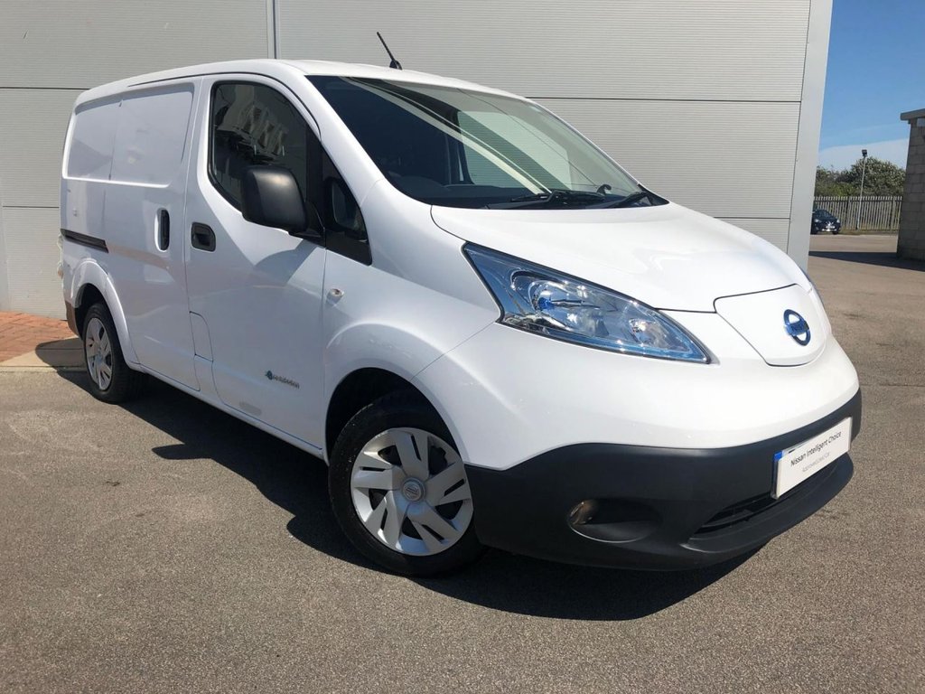 View our NISSAN NV200