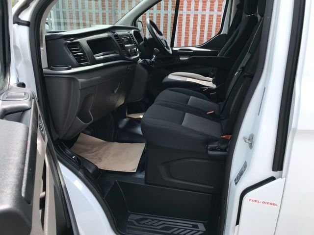 View our FORD TRANSIT CUSTOM