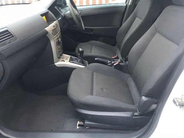 View our VAUXHALL ASTRA