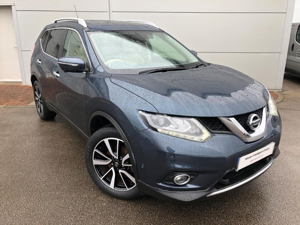 View our NISSAN X-TRAIL