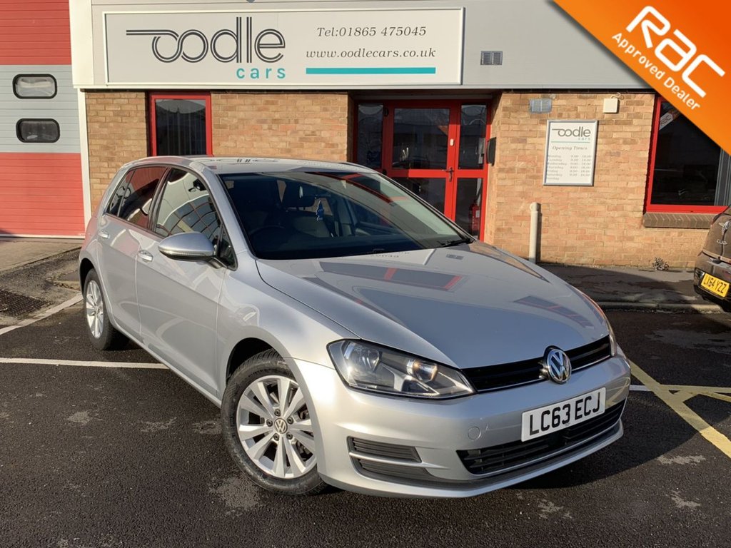 View our VOLKSWAGEN GOLF