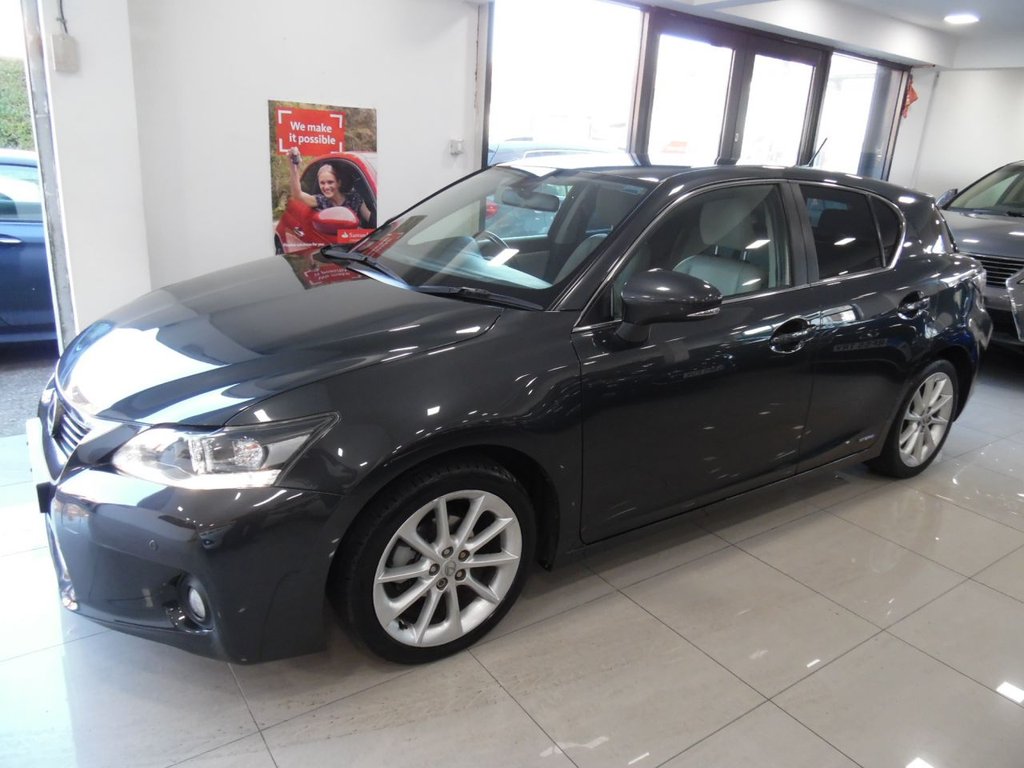 View our LEXUS CT