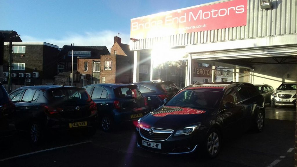 View our VAUXHALL INSIGNIA