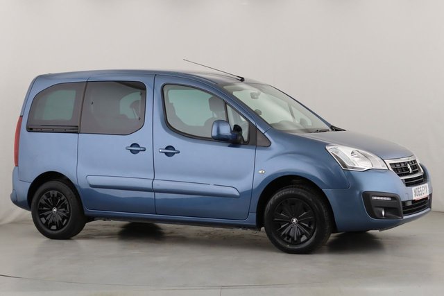 View our PEUGEOT PARTNER