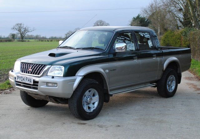 2004 04 Mitsubishi L200 2.5 4LIFE LWB DCB 4WD 114 BHP