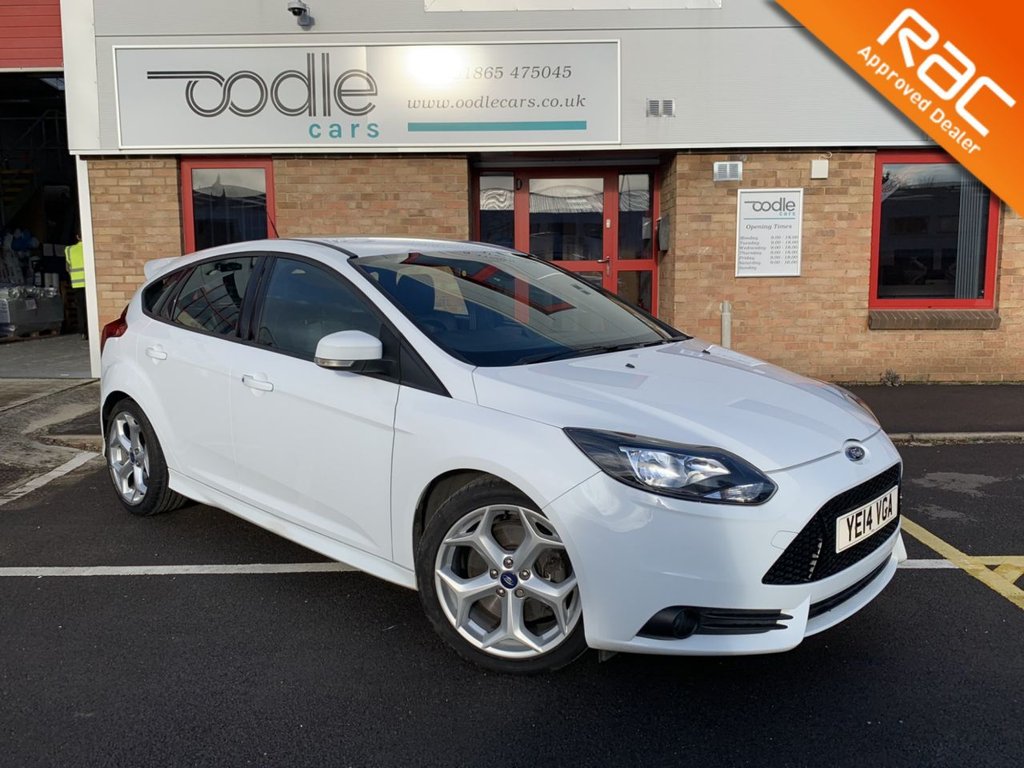 View our FORD FOCUS